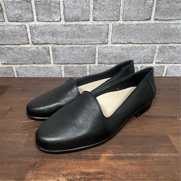 Trotters Liz Women's Black Ballet Flats Size 11W Comfortable Casual - Picture 1 of 6